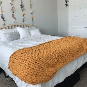 Mustard Yellow Big Knit Blanket